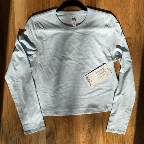 NWT lululemon cotton tee powder blue size 6 - Picture 2 of 6